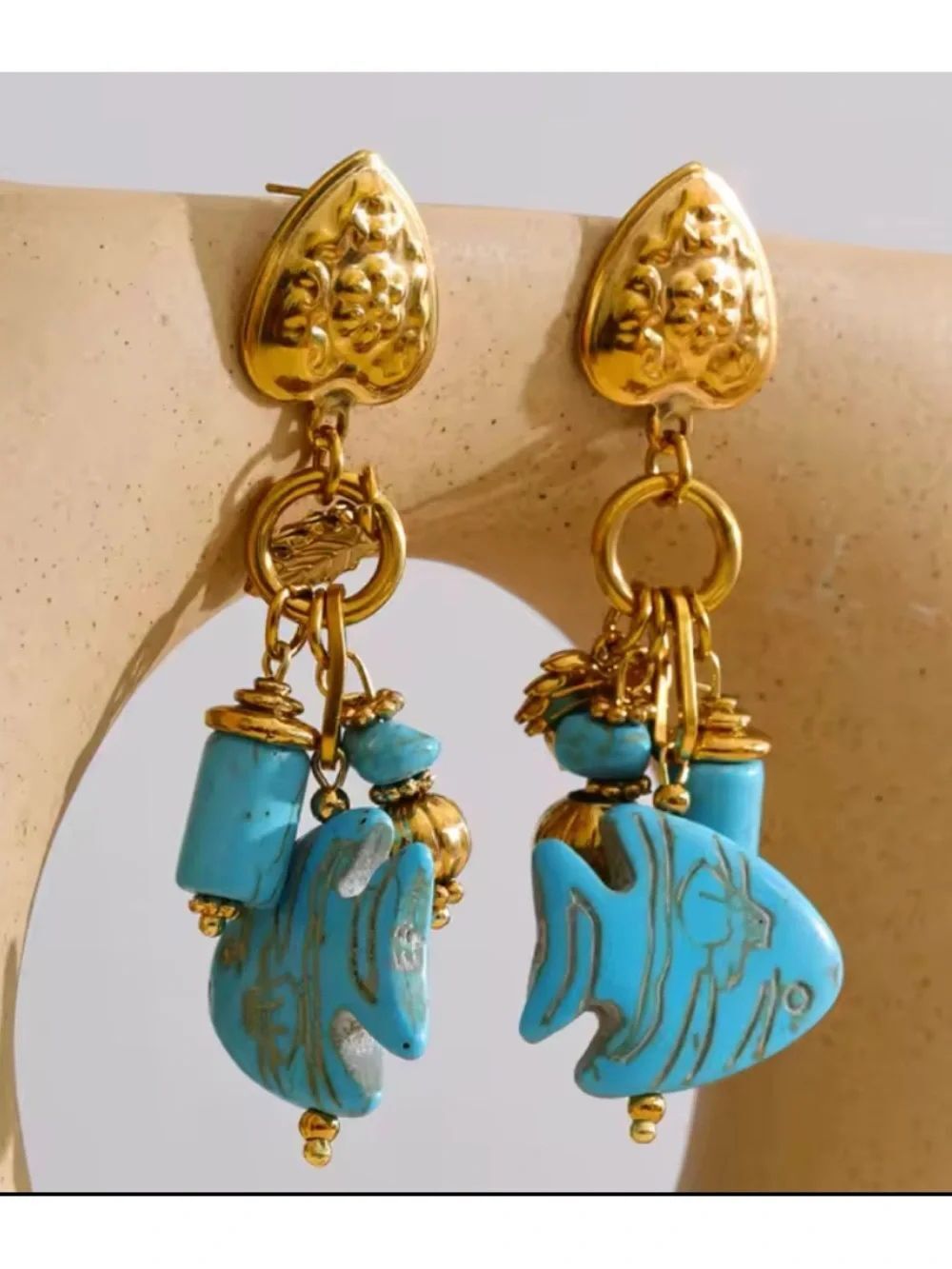 Natural Stone Fish Charms Drop Earrings ~ New